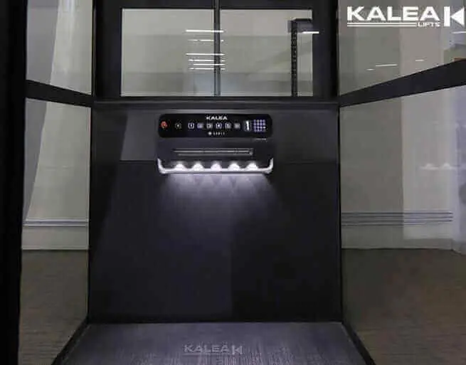 5 เคล็ดลับ เพิ่มความเย็นให้ลิฟท์กระจกกึ่งกลางแจ้ง 23 kalea-fan-lift-kosmos