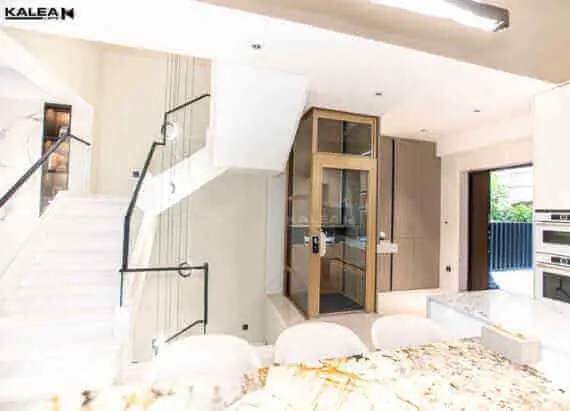 9 คำแนะนำ เรื่องการติดตั้งลิฟท์บ้านสำหรับบ้านรีโนเวท 27 kalea-homelift-door-house02