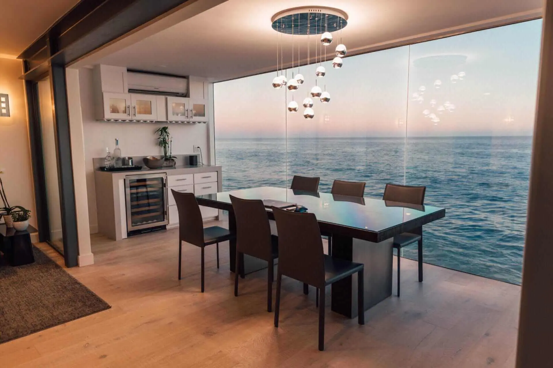 house-windows-sea-dinner