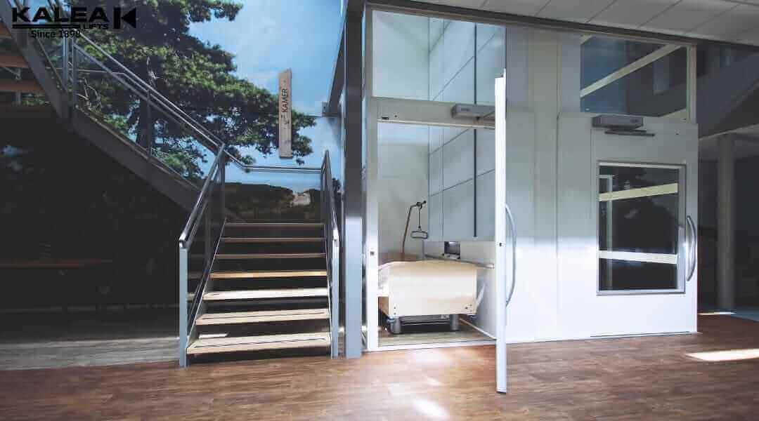 ลิฟต์บ้านคุณภาพ สวีเดน | KALEA Lift & ANTERA Lift ลิฟต์บ้านหรู 37 KALEA Bed Lift – ลิฟท์โรงพยาบาล รองรับน้ำหนักได้สูงถึง 1,000 kgs